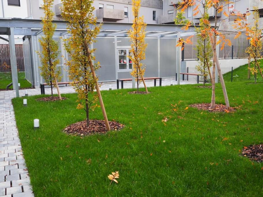 Cityheart Constellation Avec Parking Strasbourg Exterior photo